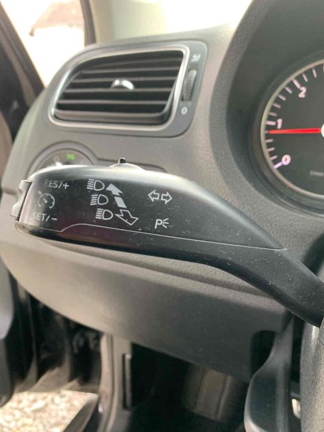 VOLKSWAGEN POLO 2010