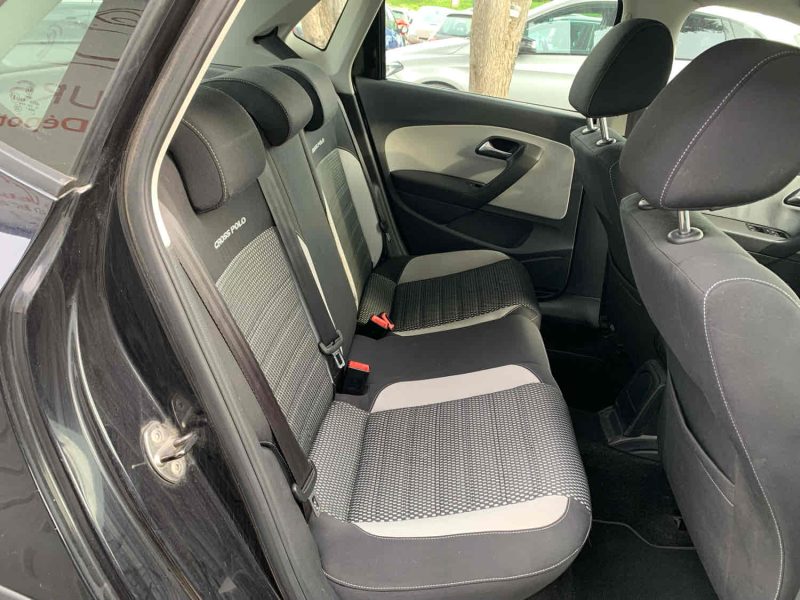 VOLKSWAGEN POLO 2010