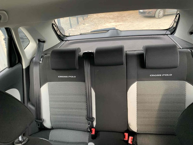 VOLKSWAGEN POLO 2010