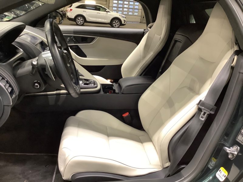 Jaguar F-TYPE 30t R-Dynamic 2022