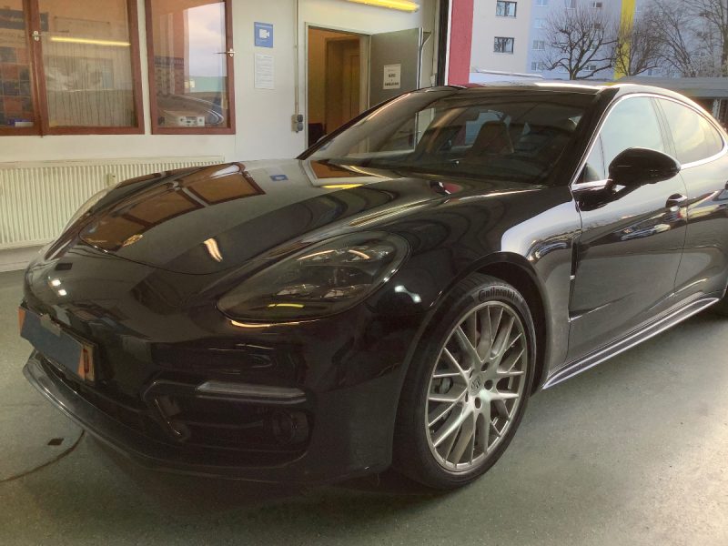Porsche Panamera 4S 2018