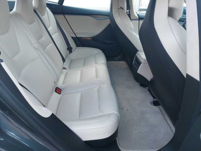 Tesla Model S 2018