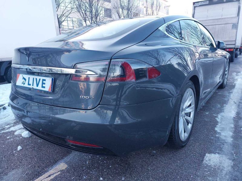 Tesla Model S 2018