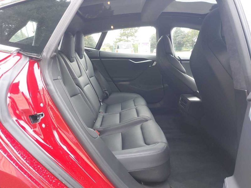 Tesla Model S 2019