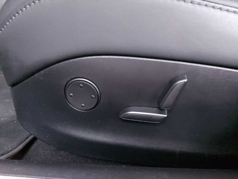 Tesla Model S 2019