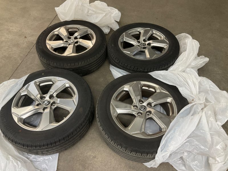 Toyota RAV 4 2.5 Hybrid 4x4 Club 2019