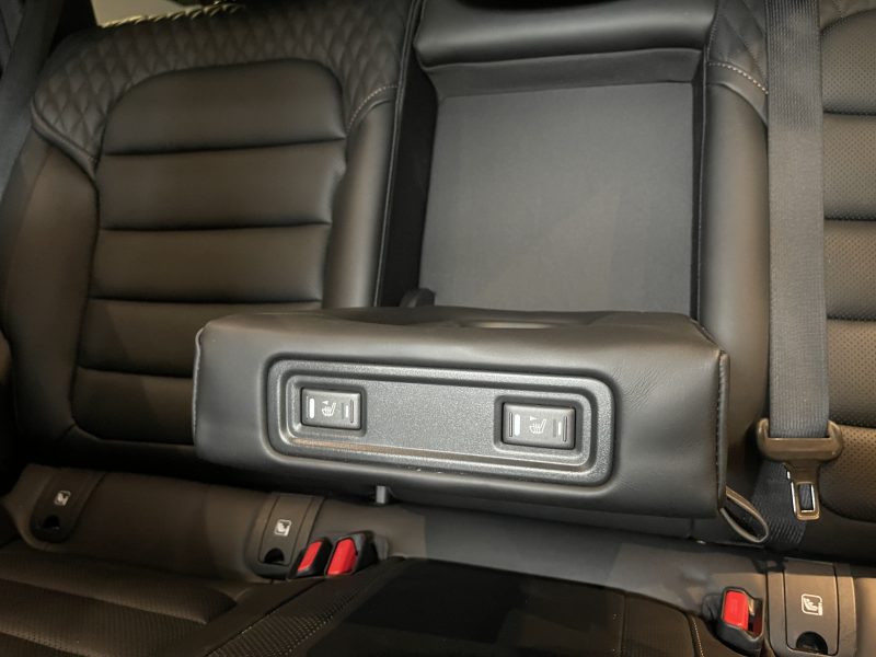 RENAULT Model :KOLEOS Finition:Initiale Paris Blue dCi 150 X-Tronic 