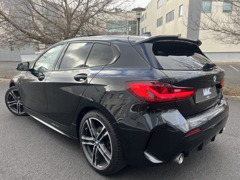 B.M.W. SERIE 1 Pack M