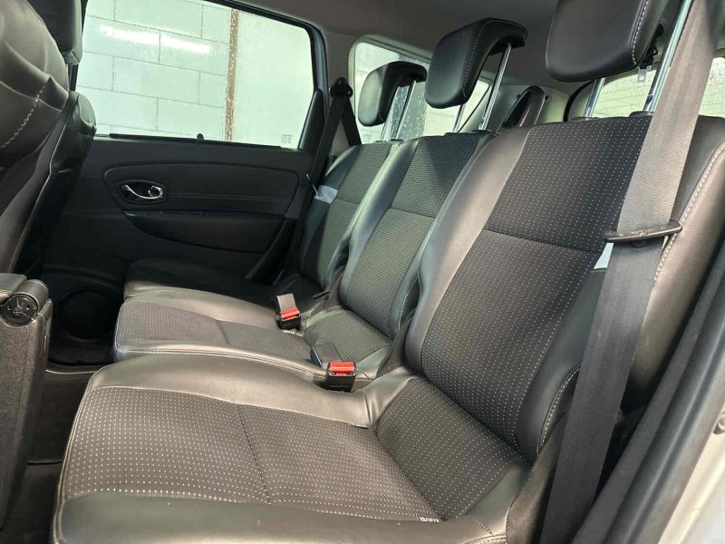 RENAULT GRAND SCÉNIC III 2015