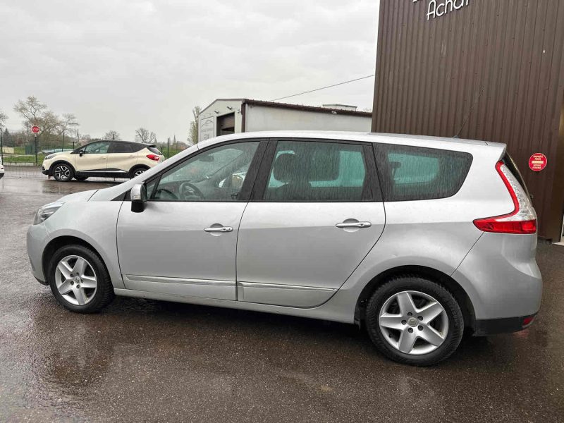 RENAULT GRAND SCÉNIC III 2015