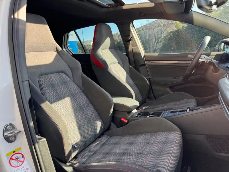 VOLKSWAGEN GOLF VIII 2020