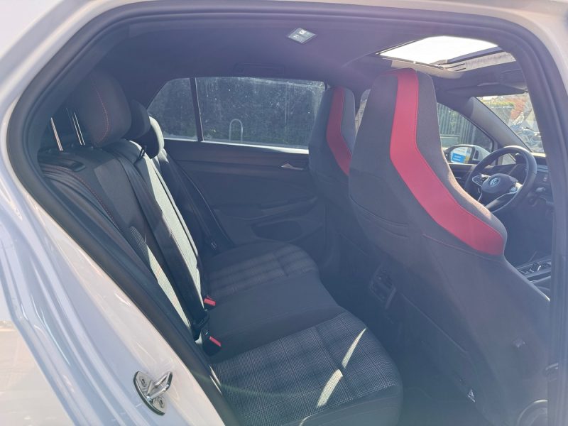 VOLKSWAGEN GOLF VIII 2020