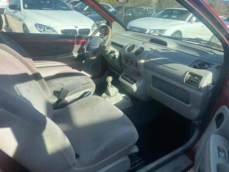 RENAULT TWINGO 1.2i  2002 garantie