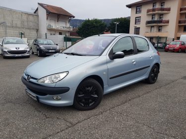 PEUGEOT 206 1.4i 75CV X-LINE