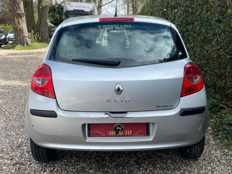 RENAULT CLIO III 2005 1.2 16V 75cv