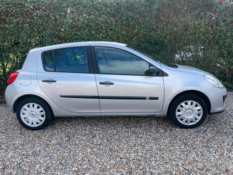 RENAULT CLIO III 2005 1.2 16V 75cv