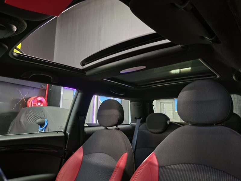 MINI JOHN COOPER WORKS 211cv R56 BVM6 JCW / SUIVI COMPLET / GPS / DOUBLE TOIT OUVRANT