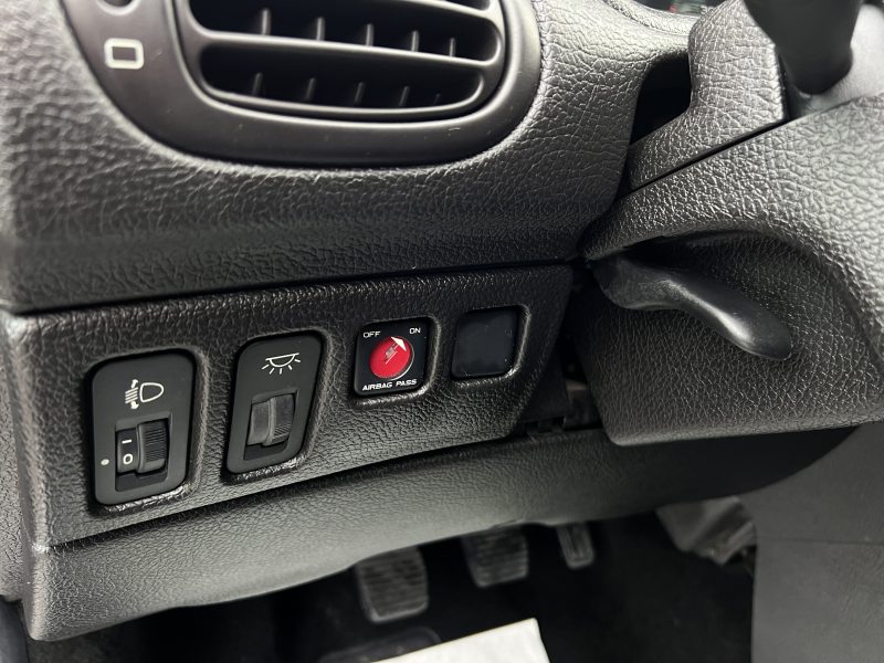 PEUGEOT 206 1.6 110 Cv PREMIERE MAIN / 71 200 Kms 5 PORTES CLIMATISATION BLUETOOTH - GARANTIE 1 AN