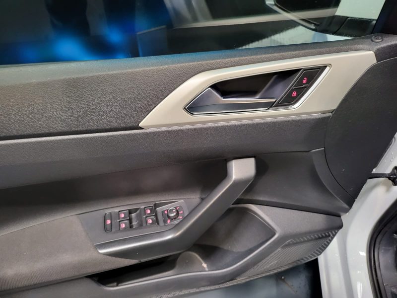 VOLKSWAGEN POLO VI 1.0 TSI 95cv Carat DSG7 / APPLE CARPLAY/ANDROID AUTO/SIEGES CHAUFFANT