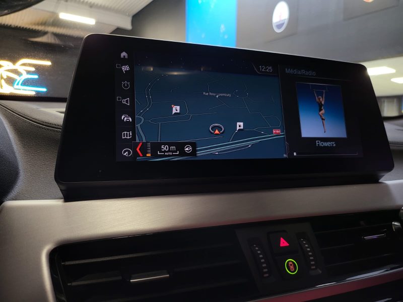 BMW X2 1.5 i 25e xDRIVE M SPORT 220CV / TOIT OUVRANT/SIEGES CHAUFFANTS/CAMERA DE RECUL/AFFICHAGE 