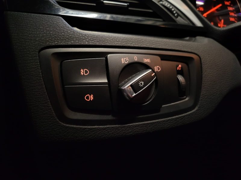 BMW X1 16D SDRIVE 116cv LOUNGE / ECLAIRAGE FULL LED / RADAR AV ET AR / HAYON ELECTRIQUE