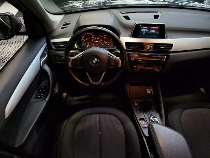 BMW X1 16D SDRIVE 116cv LOUNGE / ECLAIRAGE FULL LED / RADAR AV ET AR / HAYON ELECTRIQUE