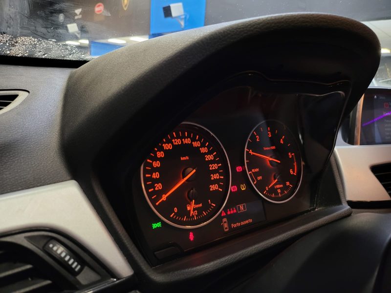 BMW X1 16D SDRIVE 116cv LOUNGE / ECLAIRAGE FULL LED / RADAR AV ET AR / HAYON ELECTRIQUE