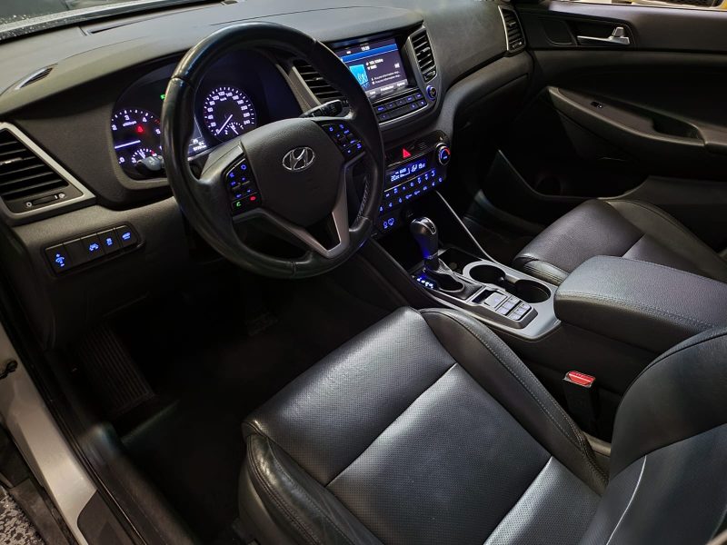 HYUNDAI TUCSON 1.7 CRDi 141CV EXECUTIVE /SIEGES ELECTRIQUES/CHAUFFANTS+VOLANT CHAUFFANT+PARK ASSIST+