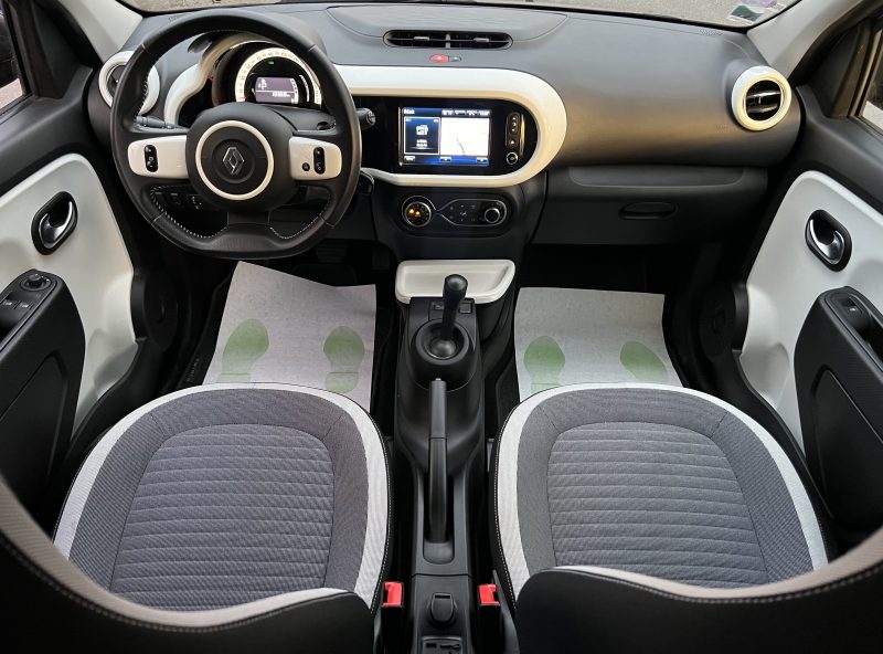 RENAULT TWINGO III INTENS 0.9 TCE 90 Cv BOITE AUTOMATIQUE CAMERA RECUL GPS BLUETOOTH - GARANTIE 1 AN