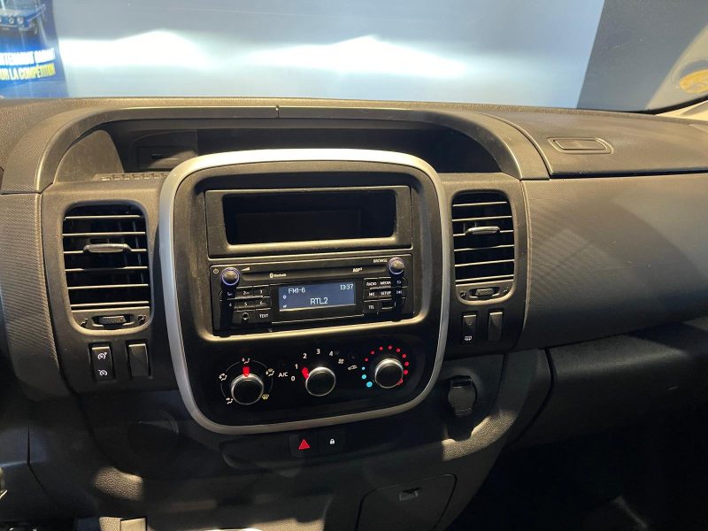 RENAULT  TRAFIC  2019