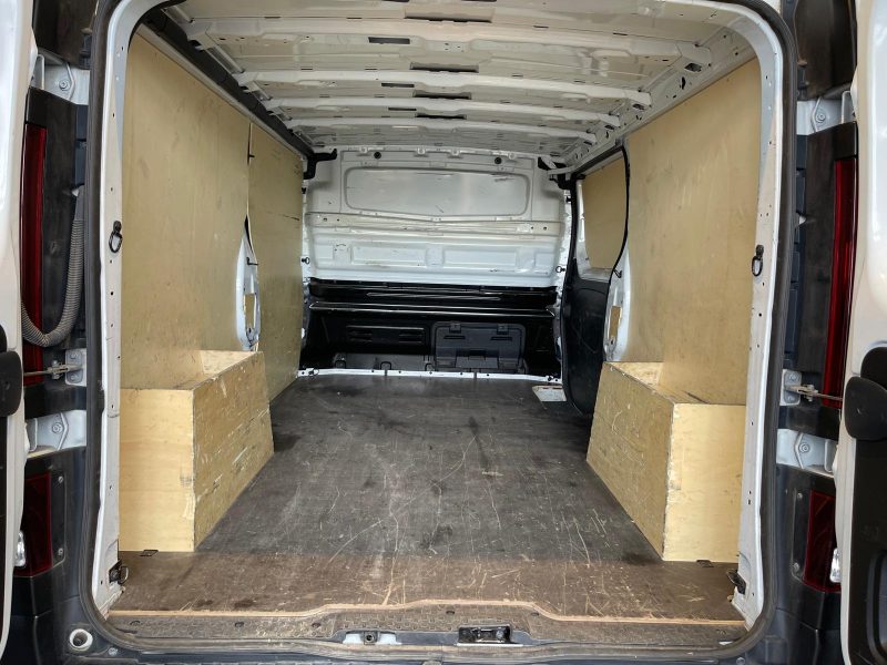 RENAULT  TRAFIC  2019