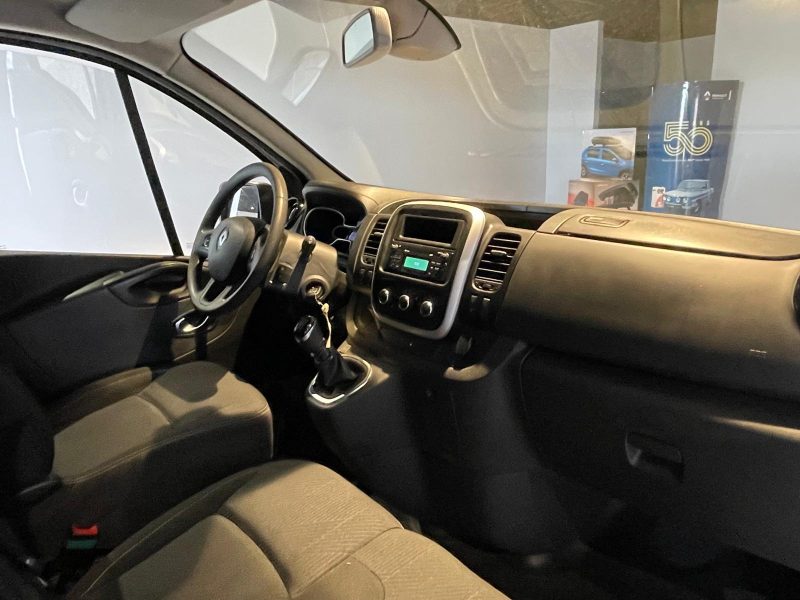 RENAULT  TRAFIC  2019
