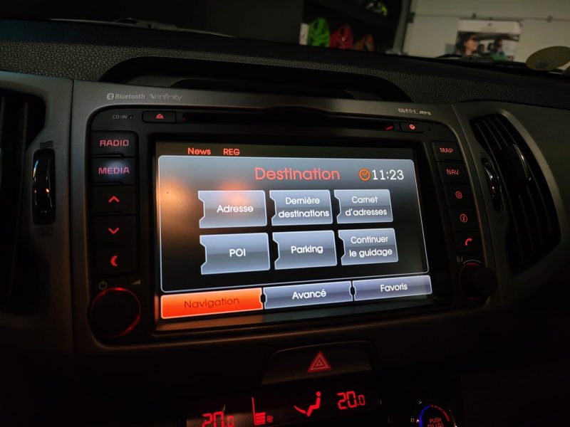 KIA SPORTAGE III 1.7 CRDi 116cv Premium ISG 4X2 BVM6 / TOIT OUVRANT/RADAR-AV-AR/CAMERA DE RECUL
