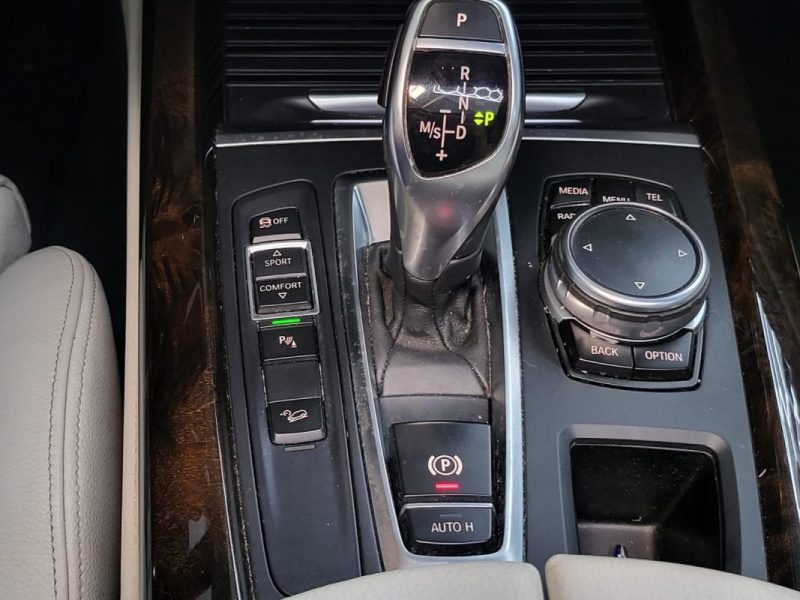 BMW X5 25d 231cv M-Sport xDrive BVA / TOIT OUVRANT/SIEGES A MEMOIRE/GPS/BLUETOOTH