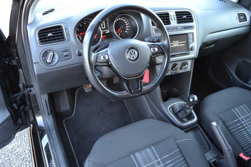 VOLKSWAGEN POLO V 1.0 60 Lounge