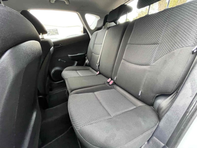 HYUNDAI I30 2010 1.6 CRDi 90cv