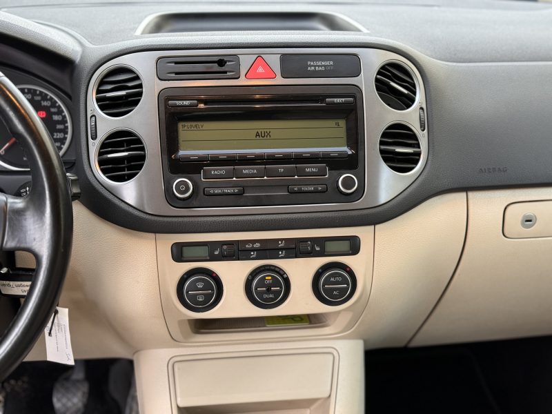 Volkswagen Tiguan 2.0 TSI Sport & 4Motion payez en 4X