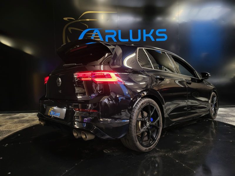 VOLKSWAGEN GOLF VIII R 2.0 TSI 320cv PERFORMANCE SUIVI COMPLET VW / PAS DE MALUS / LIGNE AKRAPOVIC /