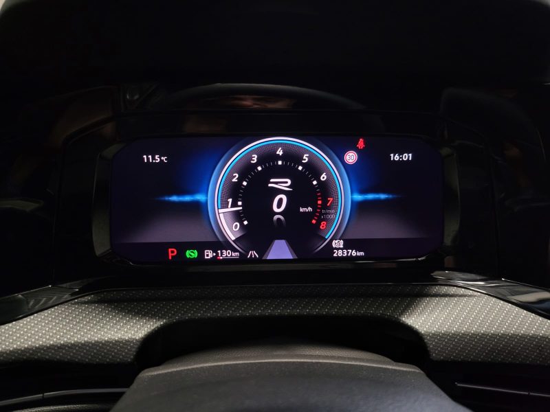 VOLKSWAGEN GOLF VIII R 2.0 TSI 320cv PERFORMANCE SUIVI COMPLET VW / PAS DE MALUS / LIGNE AKRAPOVIC /