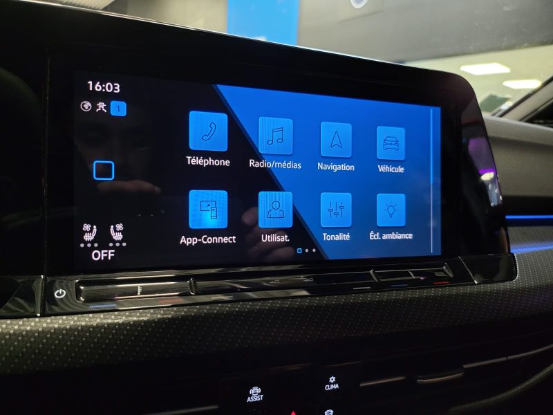 VOLKSWAGEN GOLF VIII R 2.0 TSI 320cv PERFORMANCE SUIVI COMPLET VW / PAS DE MALUS / LIGNE AKRAPOVIC /