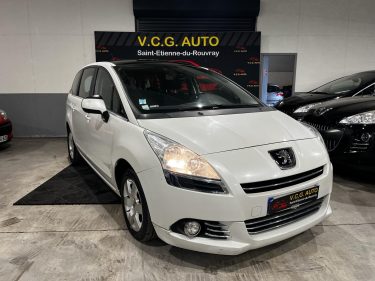 PEUGEOT 5008 2011