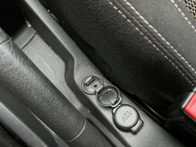 CITROEN C3 II 1.4 VTI 95 Cv CLIMATISATION REGULATEUR & LIMITEUR BLUETOOTH CRIT AIR 1 - GARANTIE 1 AN