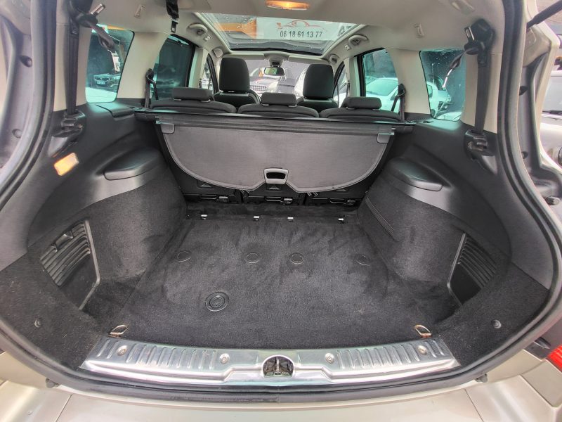 PEUGEOT 308 SW  2011