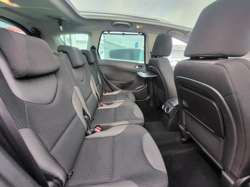 PEUGEOT 308 SW  2011