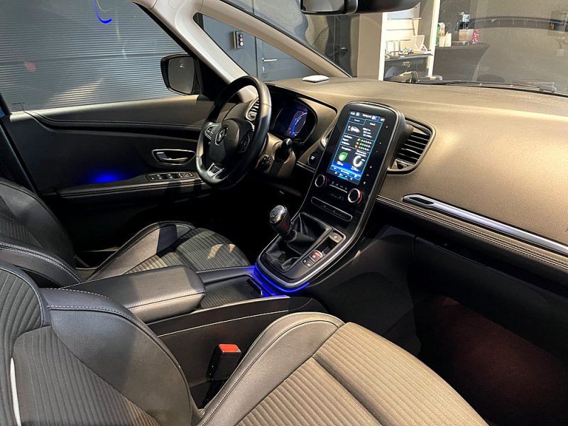 RENAULT GRAND SCENIC  2018