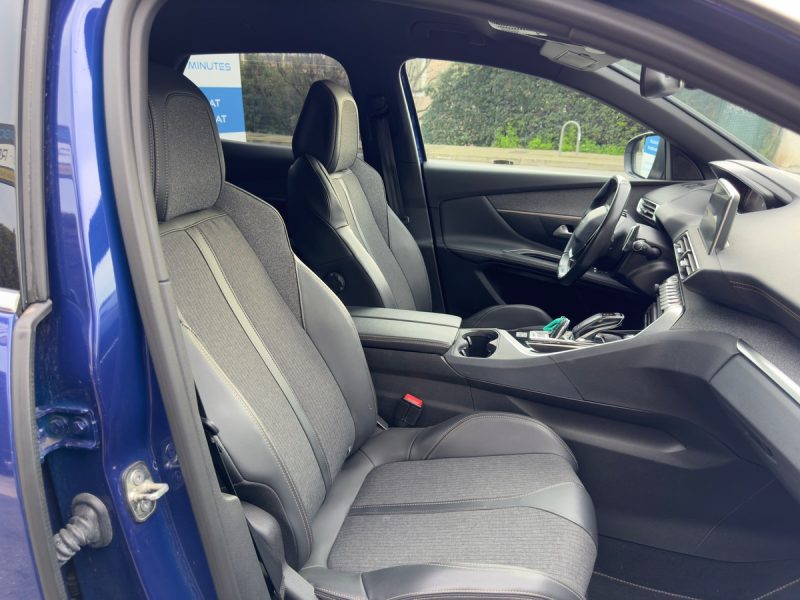 PEUGEOT 3008 SUV 1.6 