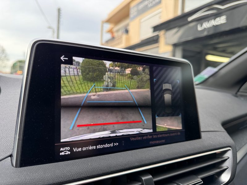 PEUGEOT 3008 SUV 1.6 