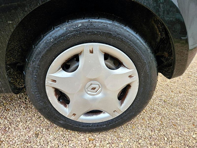 RENAULT TWINGO II 2010