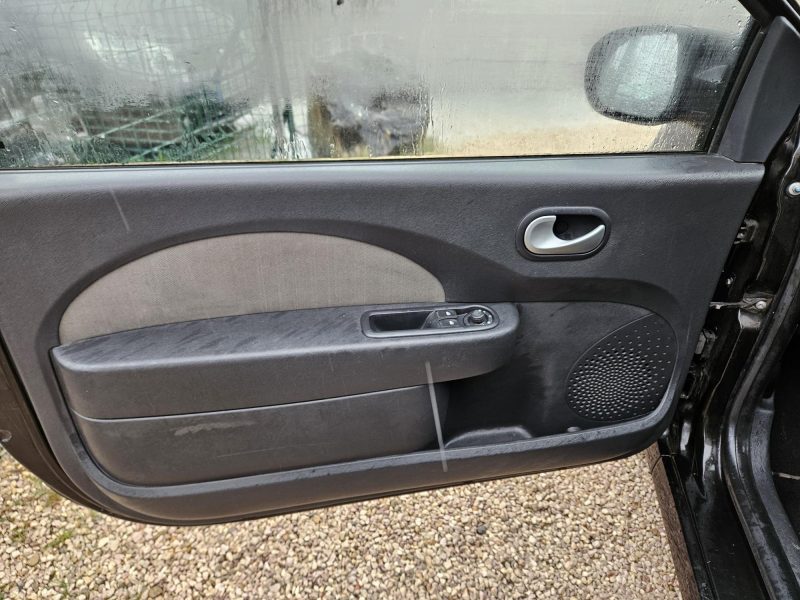 RENAULT TWINGO II 2010