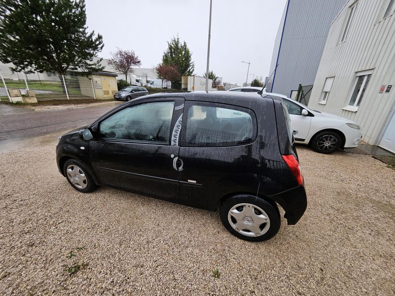 RENAULT TWINGO II 2010